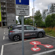 Smart parking and mobility hubs
